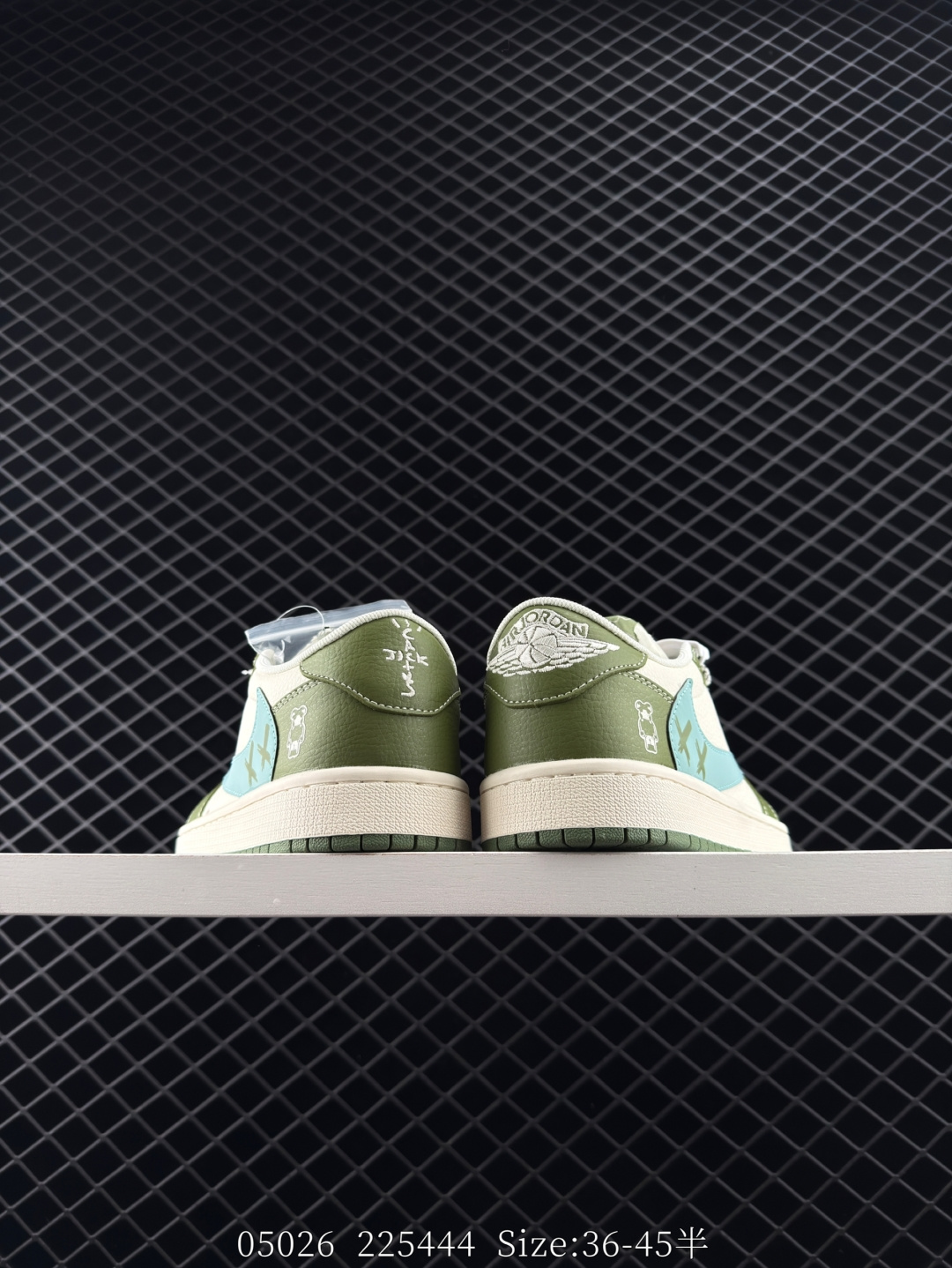 Travis Scott x Air Jordan 1 ” Reverse Mocha “